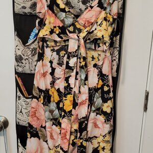 Forever 21 spaghetti strap floral flowy dress